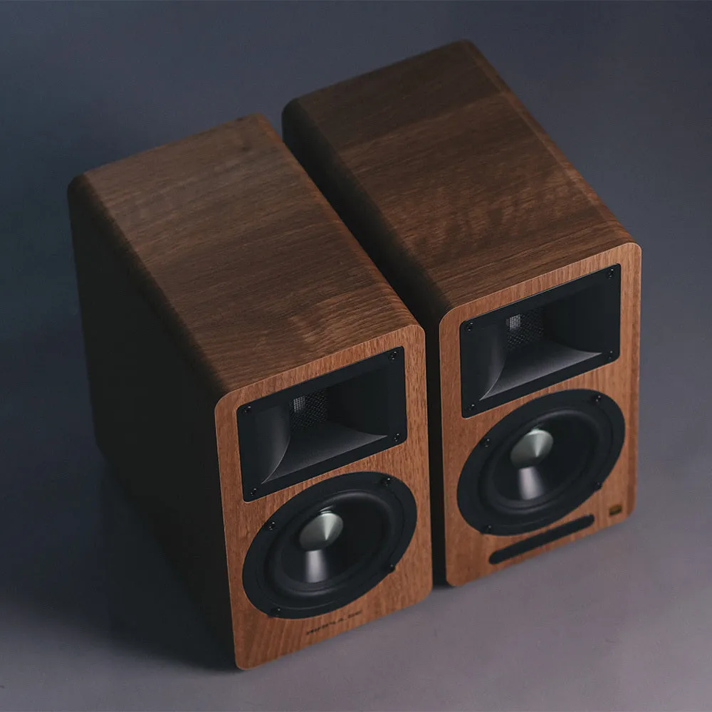 Airpulse A80 Active Bookshelf Speaker System (Walnut)