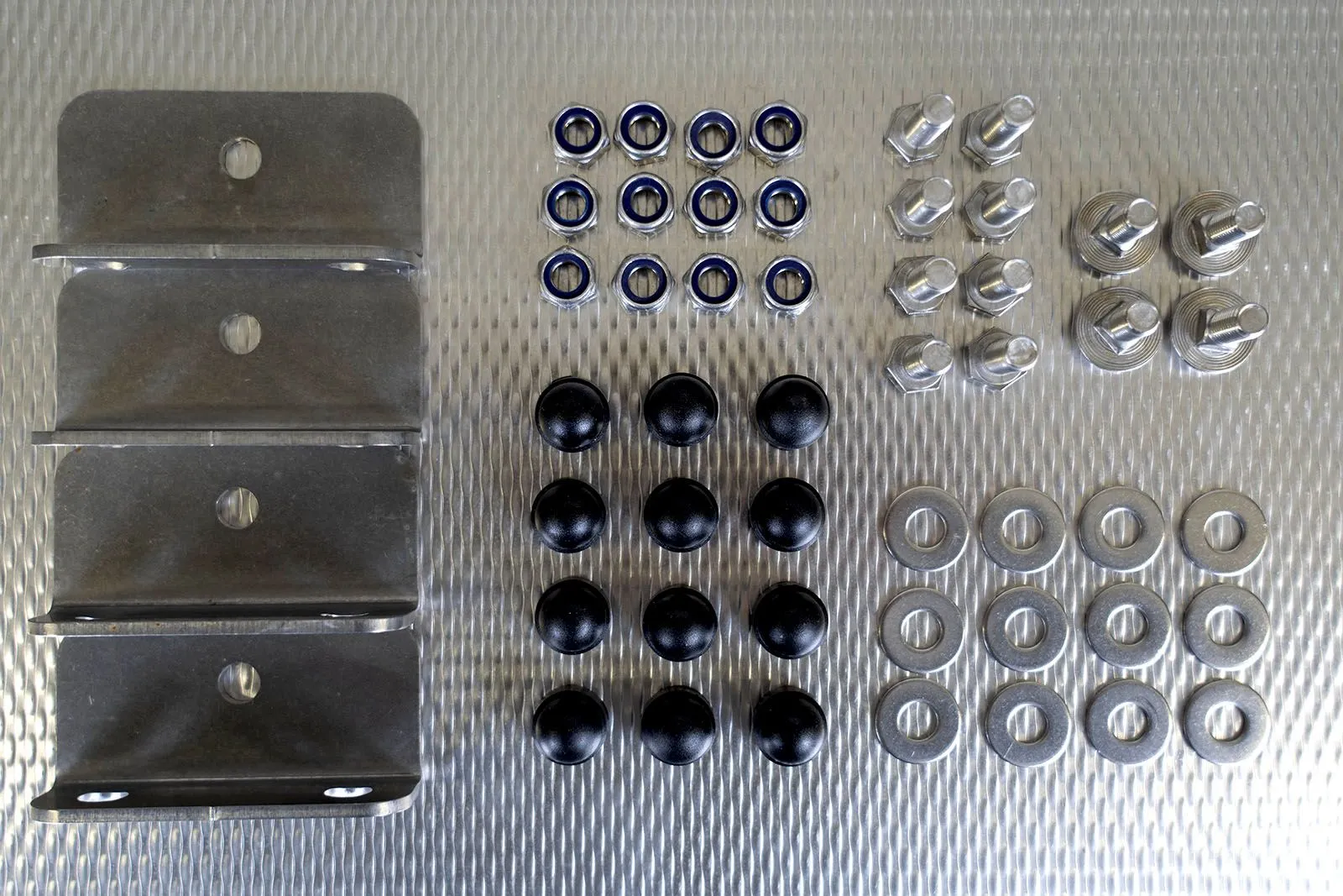 Alu-Cab Load Bar Mounting Feet