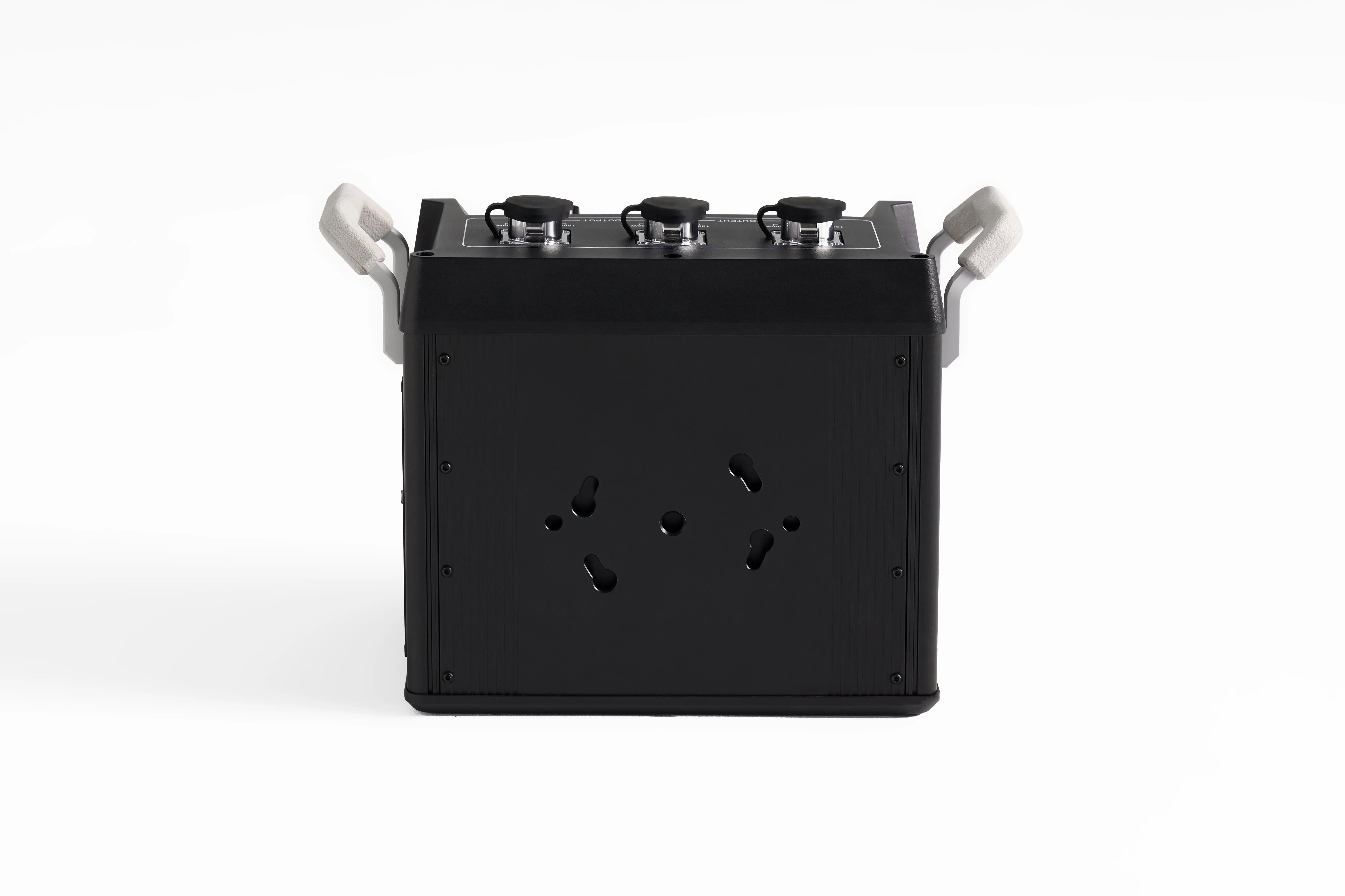 Aputure INFINIMAT 1'x4' UK Kit