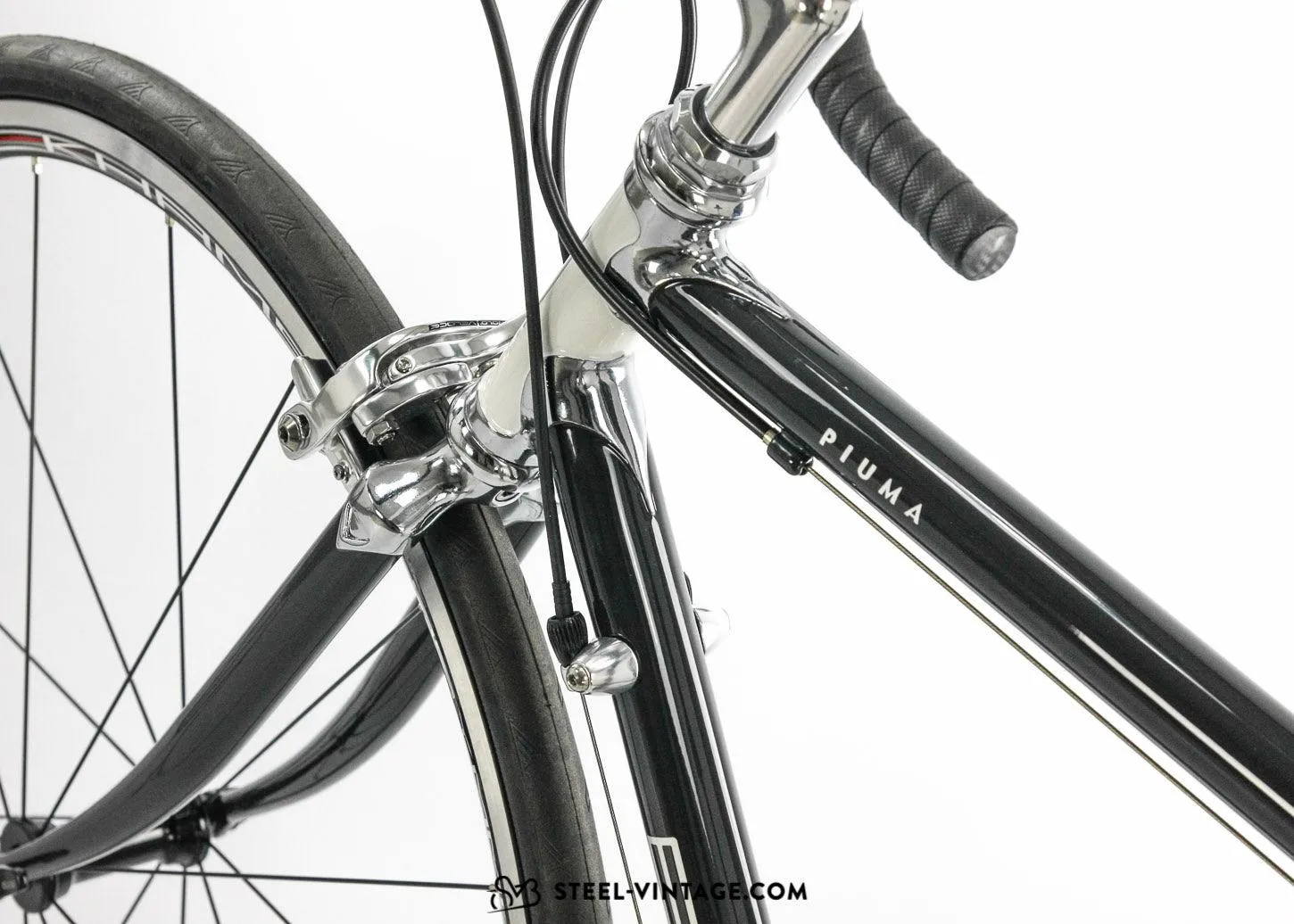 ETRE Piuma Modern Steel Showroom Road Bike Veloce Graphite