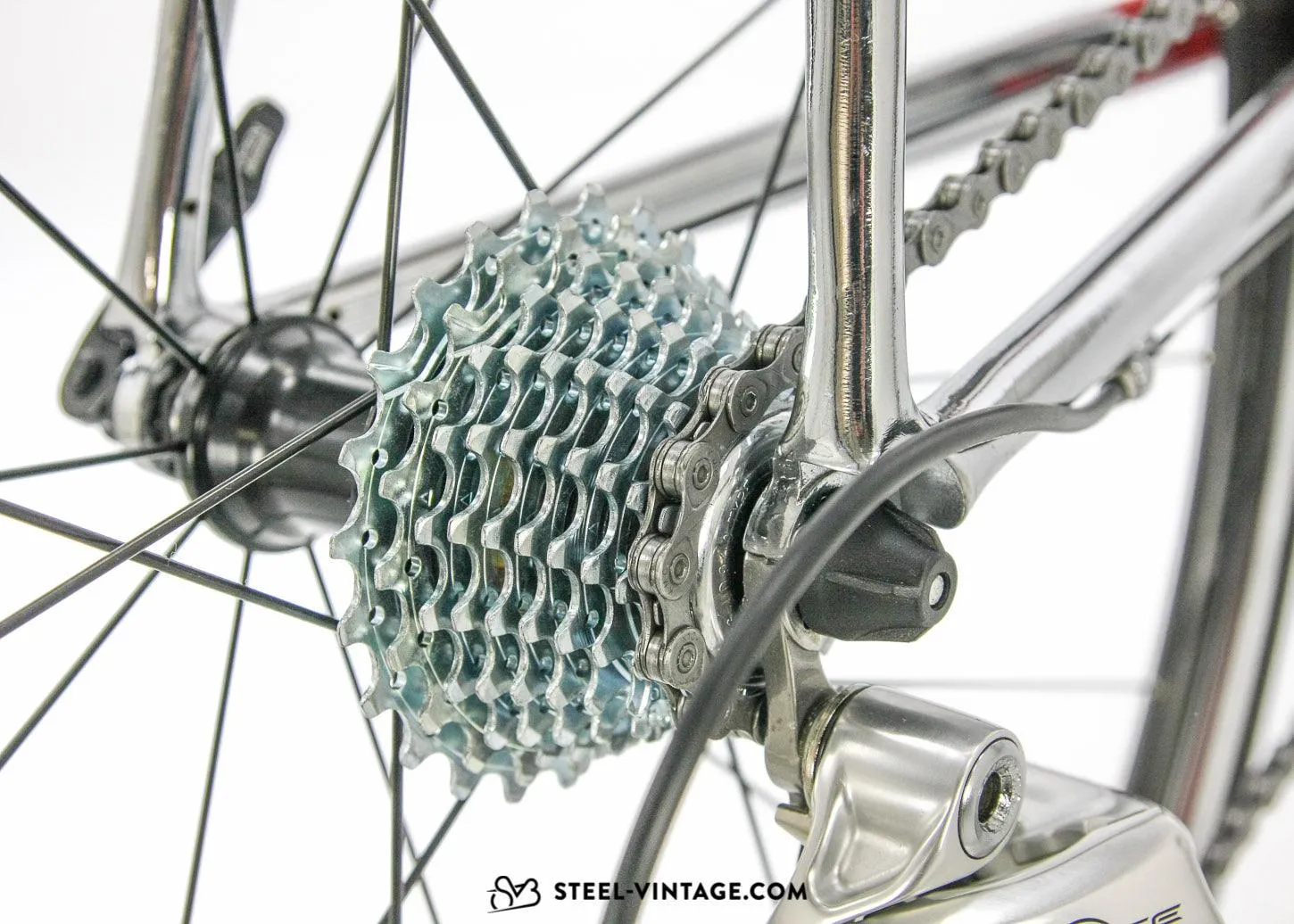 ETRE Piuma Modern Steel Showroom Road Bike Veloce Graphite