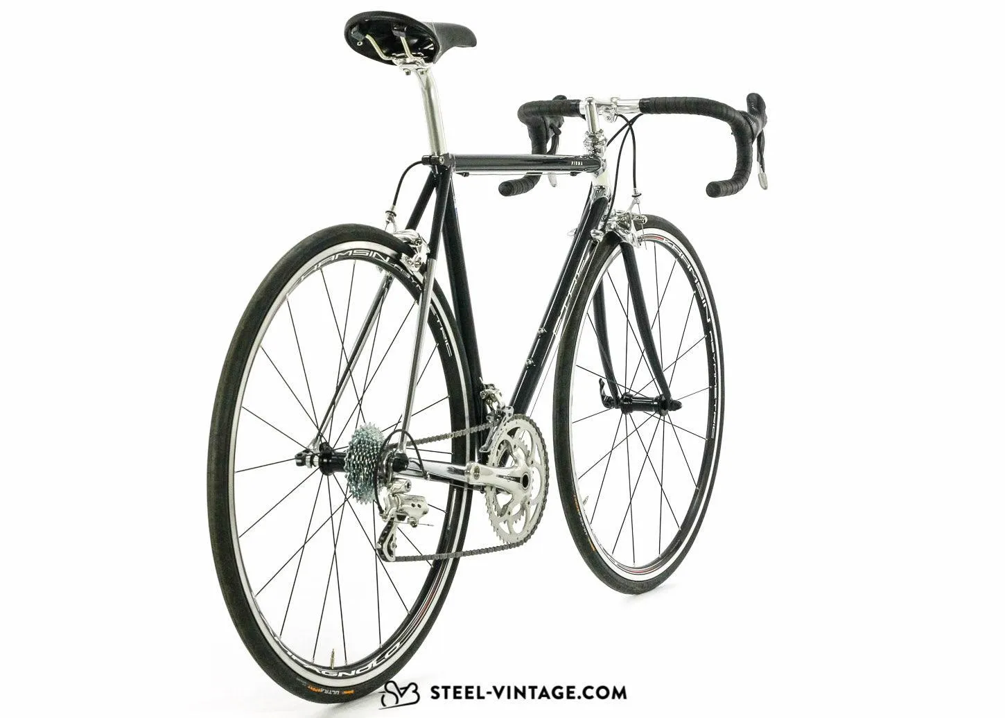 ETRE Piuma Modern Steel Showroom Road Bike Veloce Graphite
