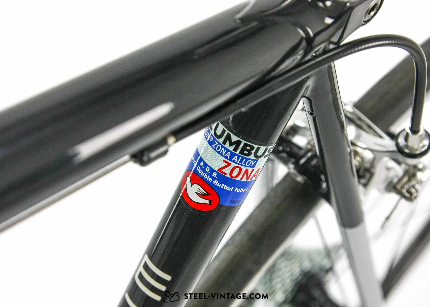 ETRE Piuma Modern Steel Showroom Road Bike Veloce Graphite