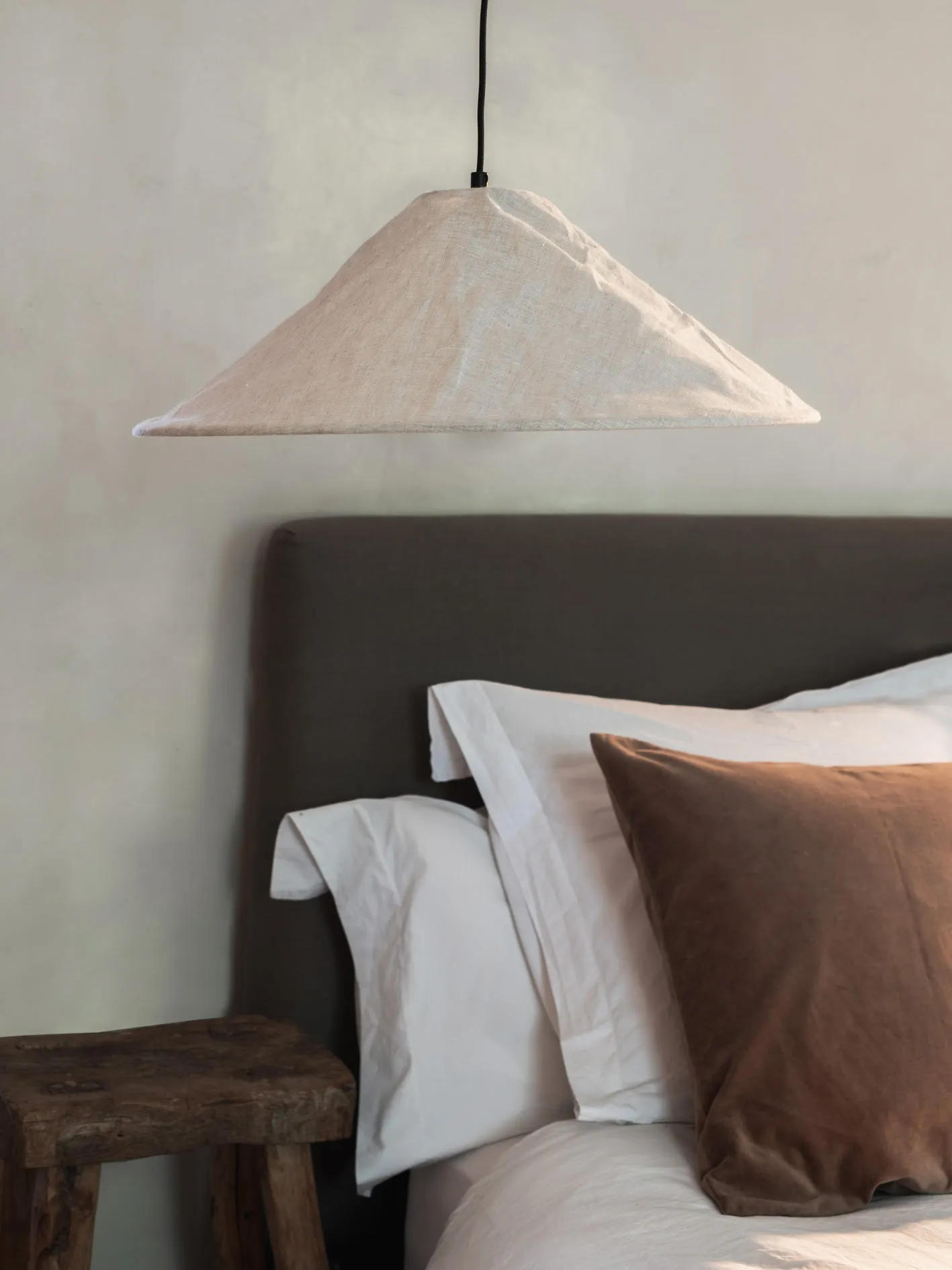 Siya - collapsible large linen shade