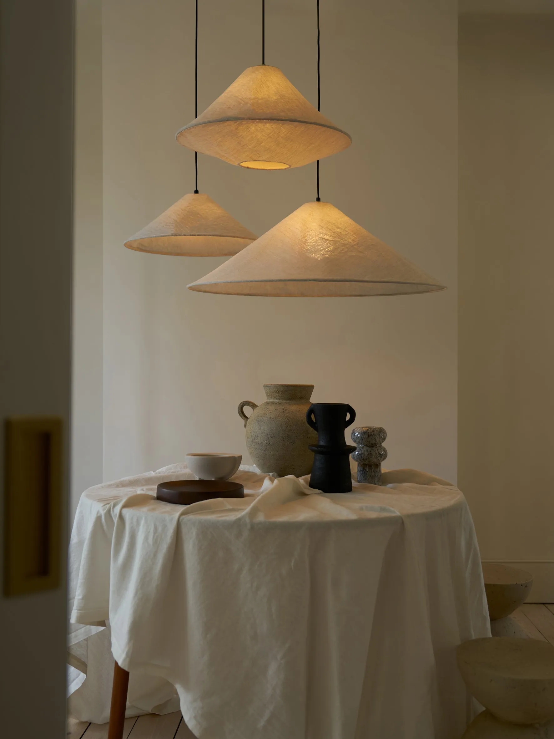 Siya - collapsible large linen shade