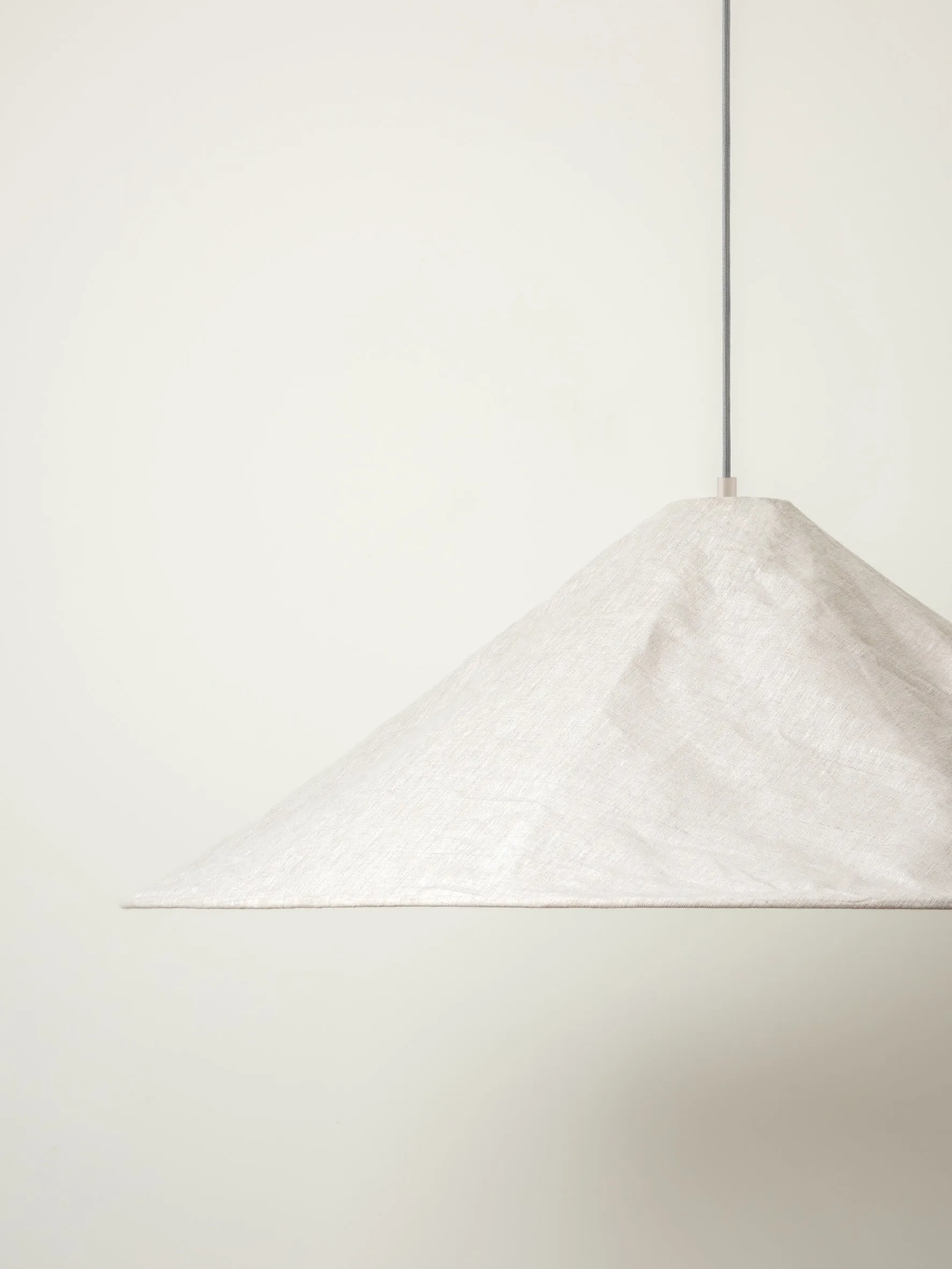 Siya - collapsible oversized linen pendant