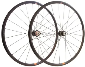 Solstice Disc Wheelset, Astral Approach Hubs