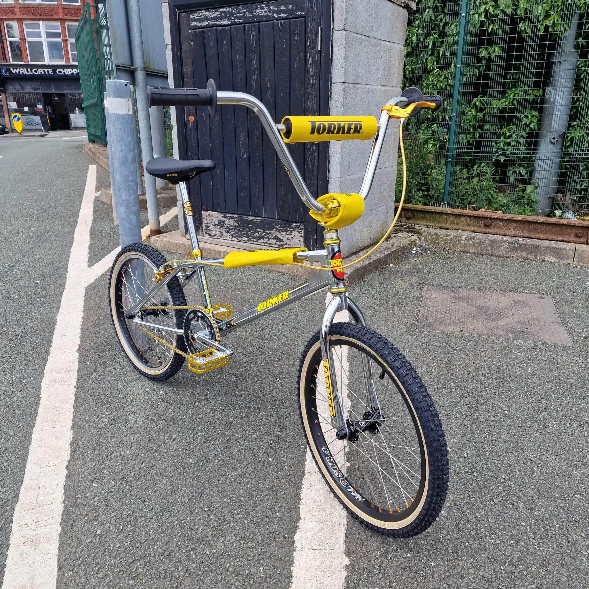 Torker EK Pro XXL Custom Bike Chrome / Gold / Black