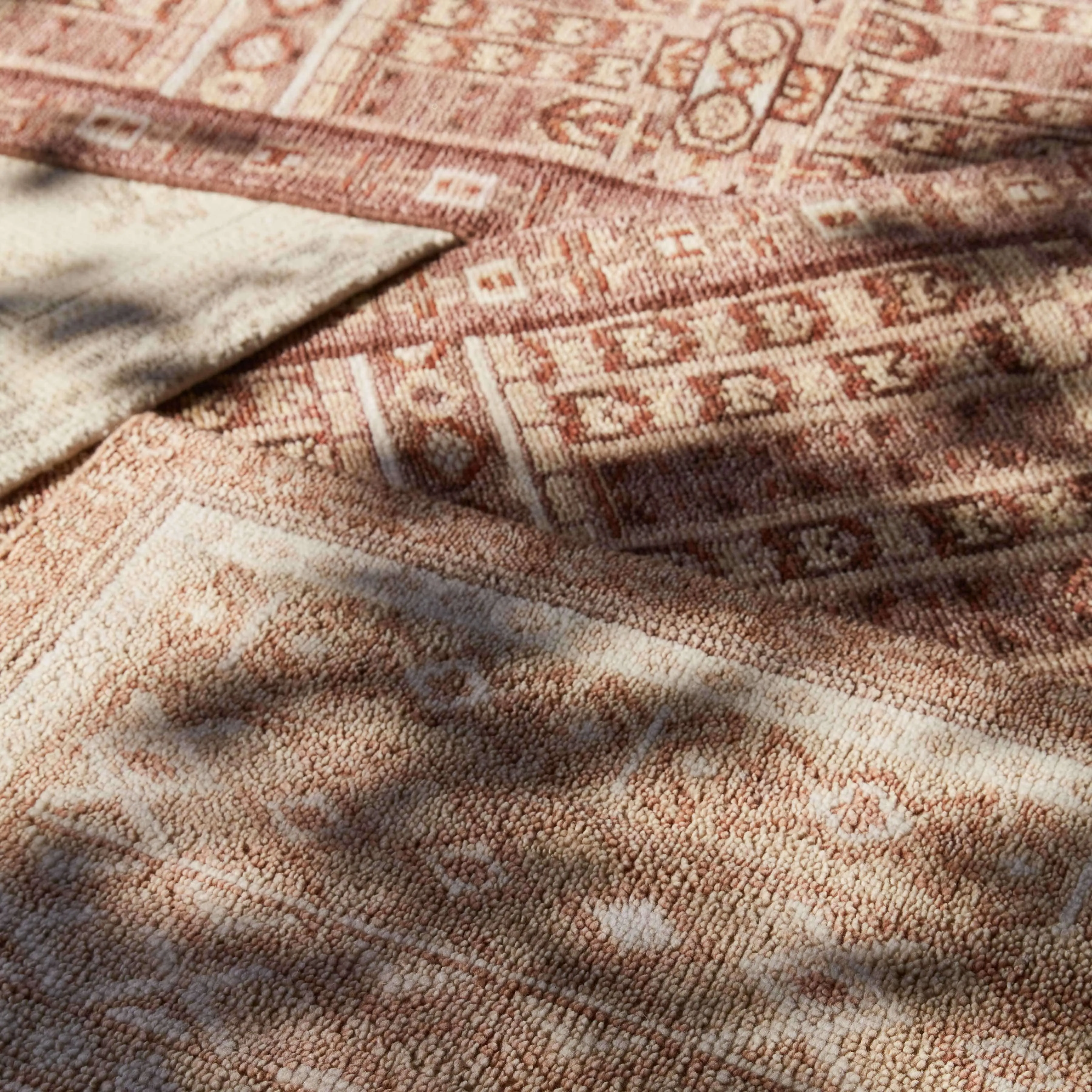 Vahini Hand-Knotted Accent Rug